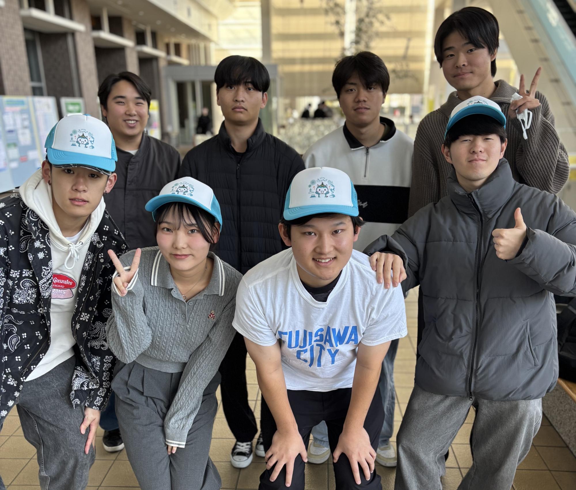日本大学生物資源科学部環境学科、小島仁志研究室に所属する学生たち